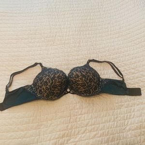 Victoria’s Secret Plunge Bra